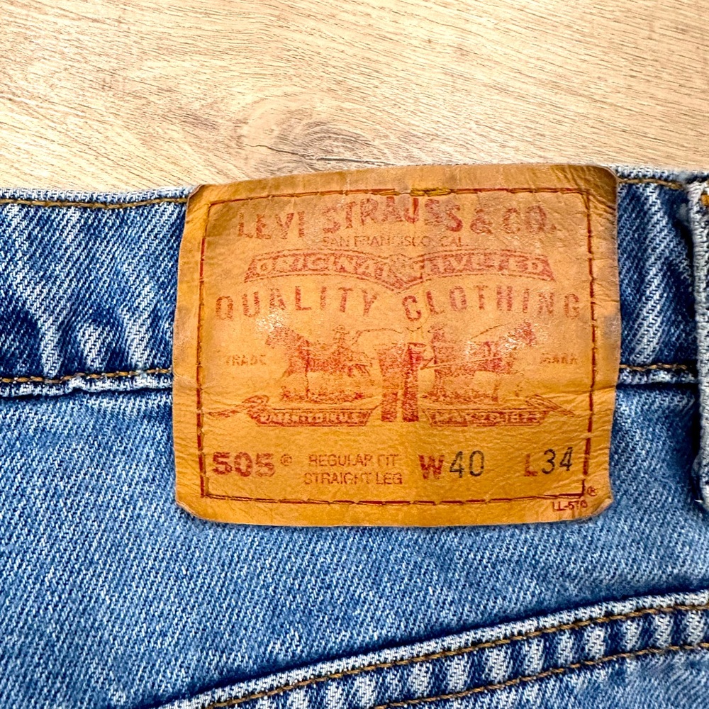 Vintage Levi 505 men’s 40/34 jeans